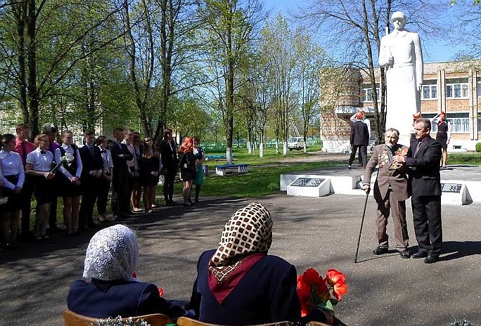 Митинг в честь Дня Победы. Шашки. Столбцовский район.Минская область